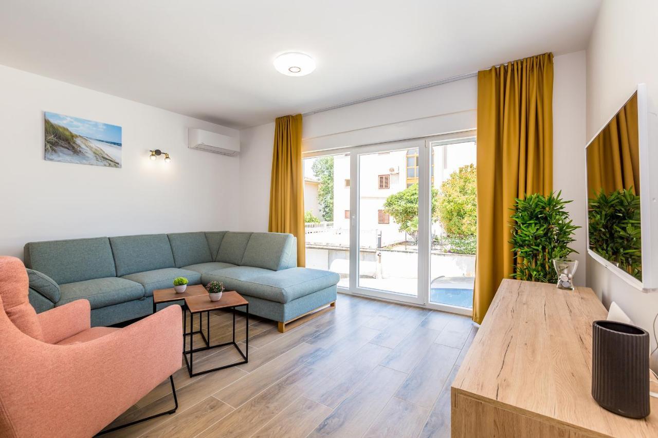 Holiday House Sunlight With Heated Pool Malinska Bagian luar foto